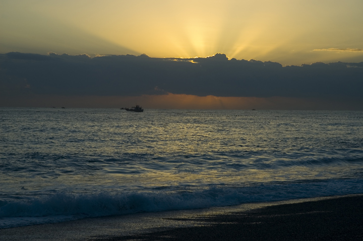 cloud formation on the sea 2008 dec c